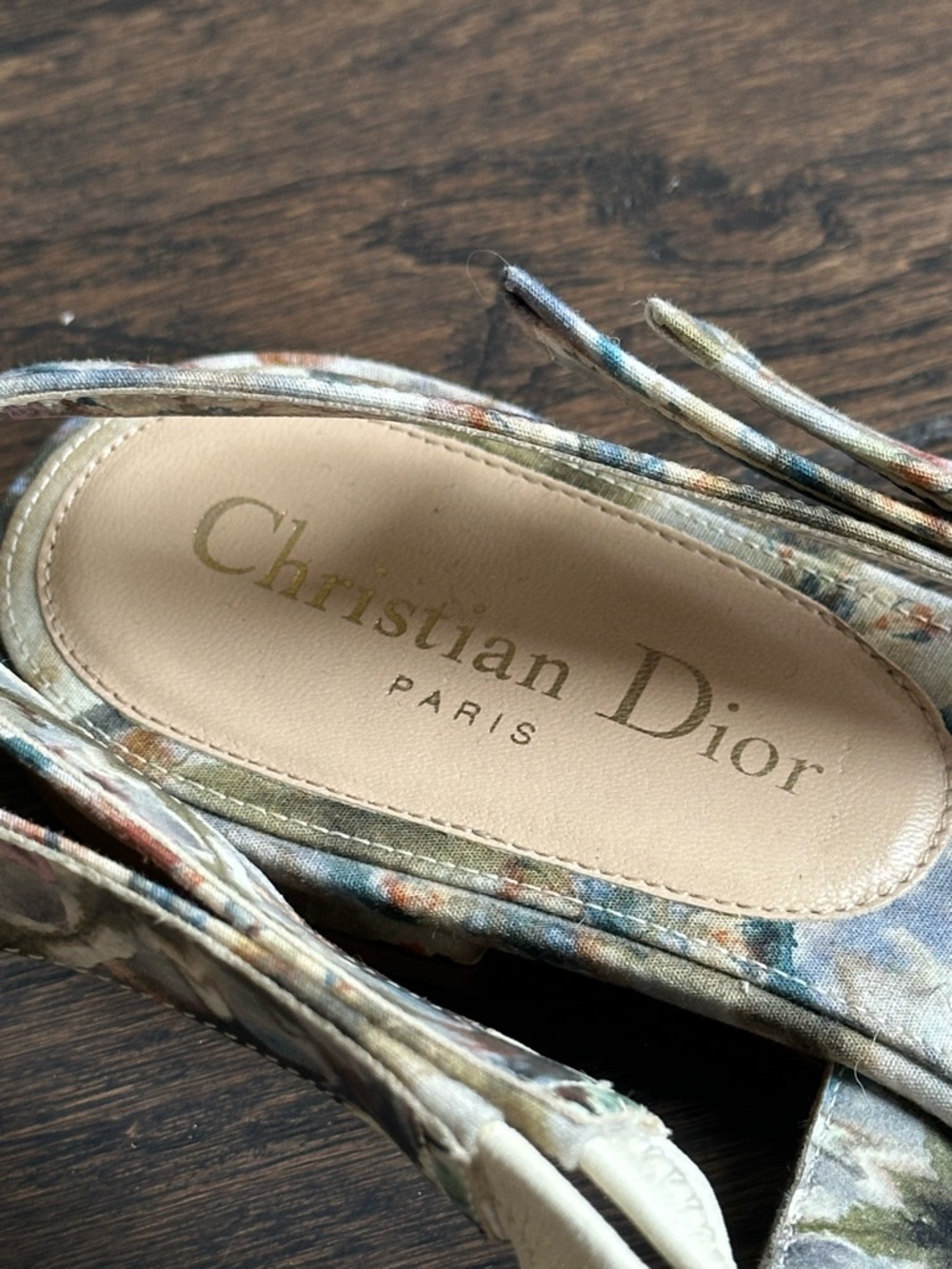 Christian Dior Kaleidiorscopic Bow Back Strap Pointy Flat Sandals size 37 - Picture 5 of 10
